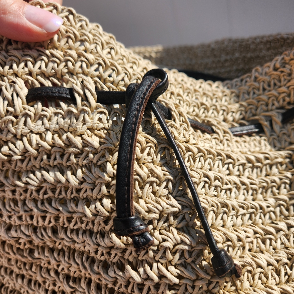 Eddie Bauer Natural Woven Tote - Picture 11 of 11
